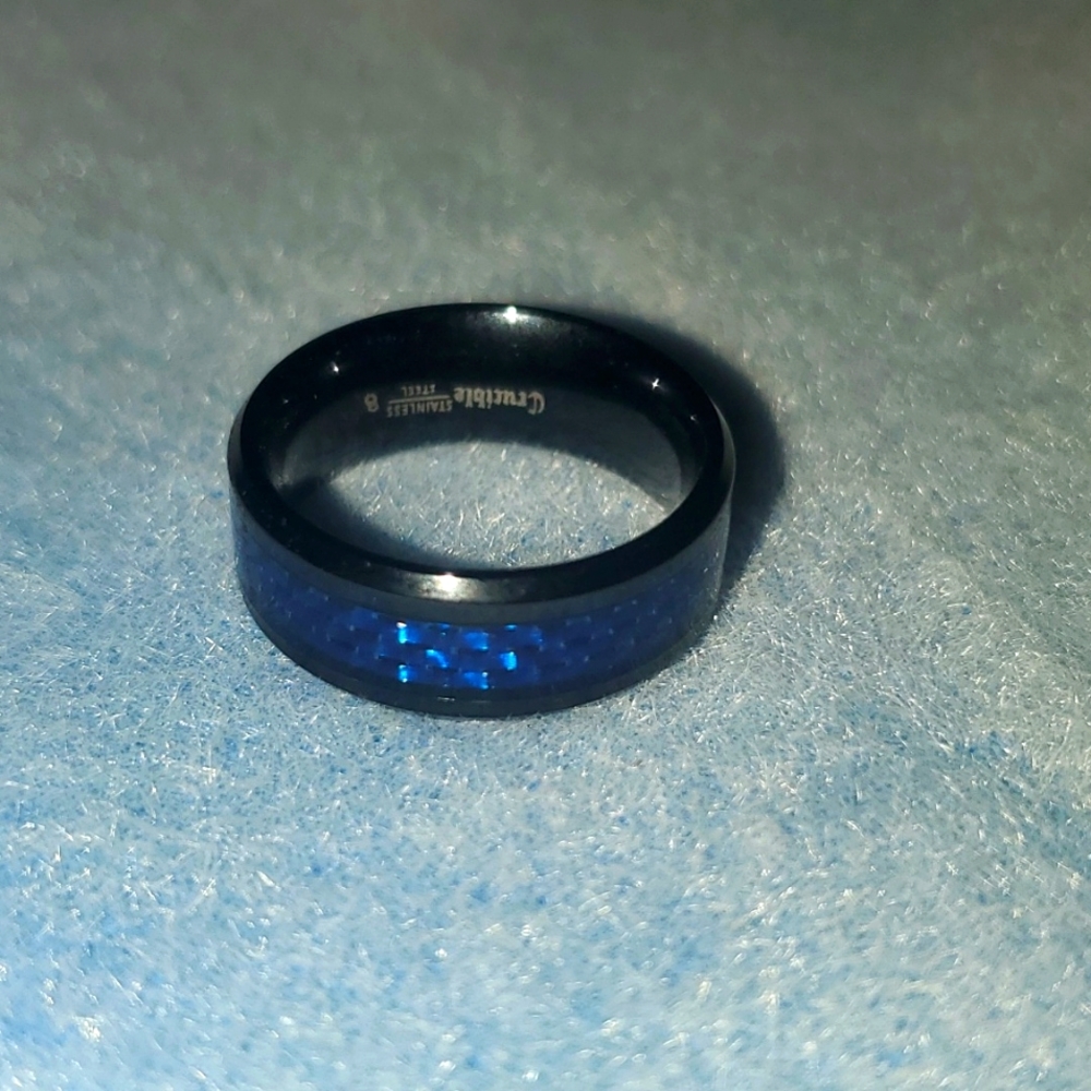 Men's Crucible Polished Blue Carbon Inlay Black Stainless Steel Band Ring Size 8
